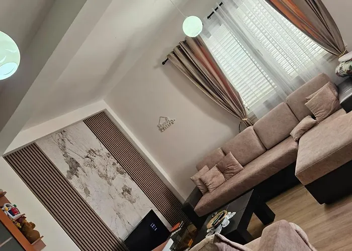 Holidays Priam Villa Golem (Tirana)