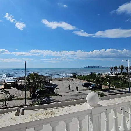 Vila Holidays Priam